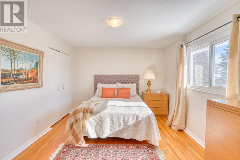 29327357/1947-conrad-avenue/urbandale-acres/ottawa/ontario/K1H6V7_21