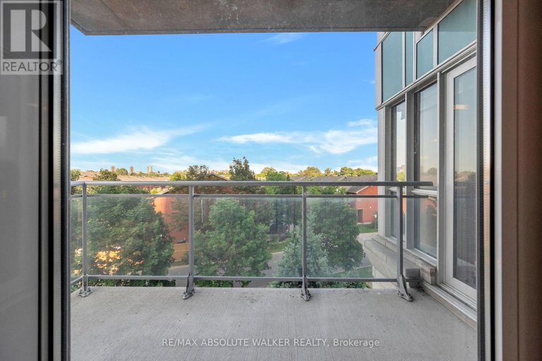 28469655/307-90-landry-street/vanier/ottawa/ontario/K1L0A9_22
