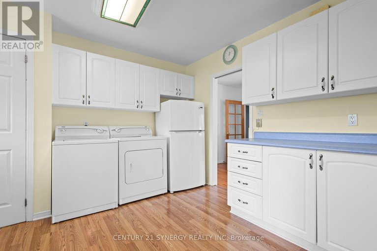 28631237/20-parkside-crescent/meadowlandscrestview/ottawa/ontario/K2G3B5_14