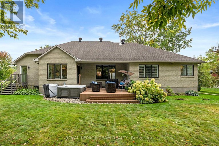28915487/6903-twin-lakes-avenue/greely/ottawa/ontario/K4P1P1_42