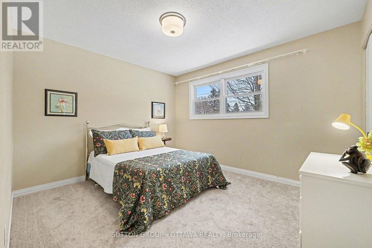 29227588/265-mcclellan-road/arlington-woods/ottawa/ontario/K2H8N7_28