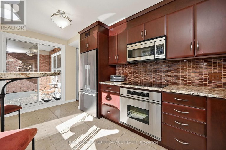 28999707/203-120-darlington-private/hunt-clubwestern-community/ottawa/ontario/K1V0X5_21