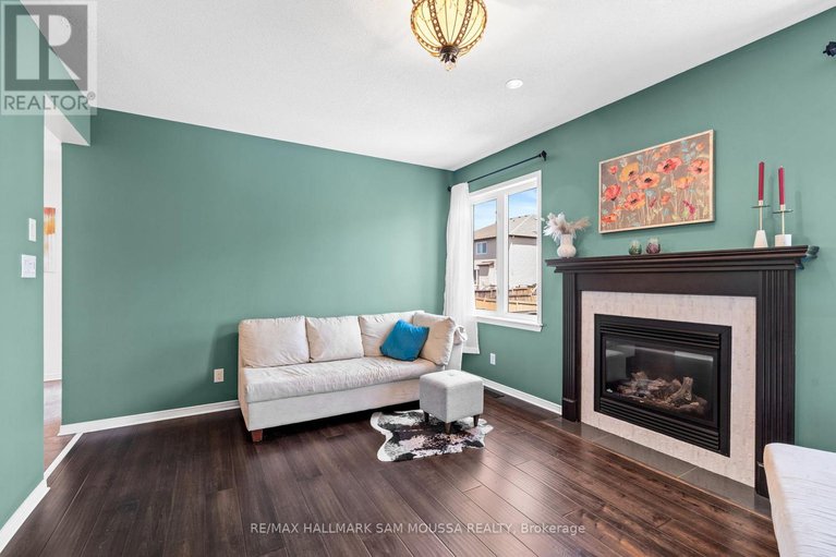 28378170/295-harthill-way/heritage-park/ottawa/ontario/K2J0P3_22