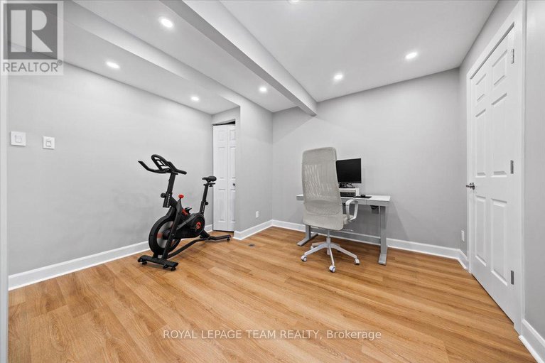 28637798/13-kedgewick-court/tanglewood/ottawa/ontario/K2G4M9_34