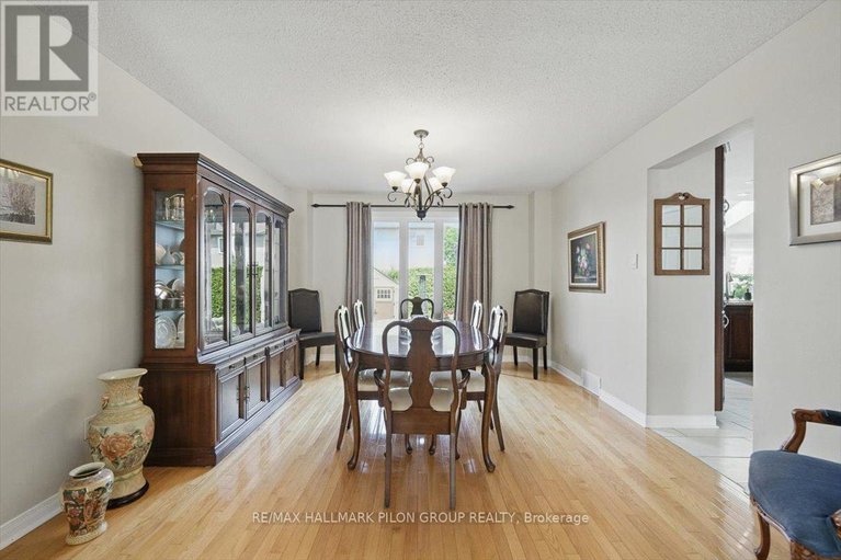 28453219/54-fardon-way/hunt-club-park/ottawa/ontario/K1G4N4_6