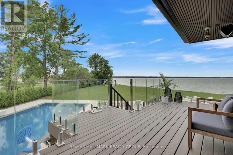 28484970/227-grandview-road/crystal-bayrocky-point/ottawa/ontario/K2H8B9_24