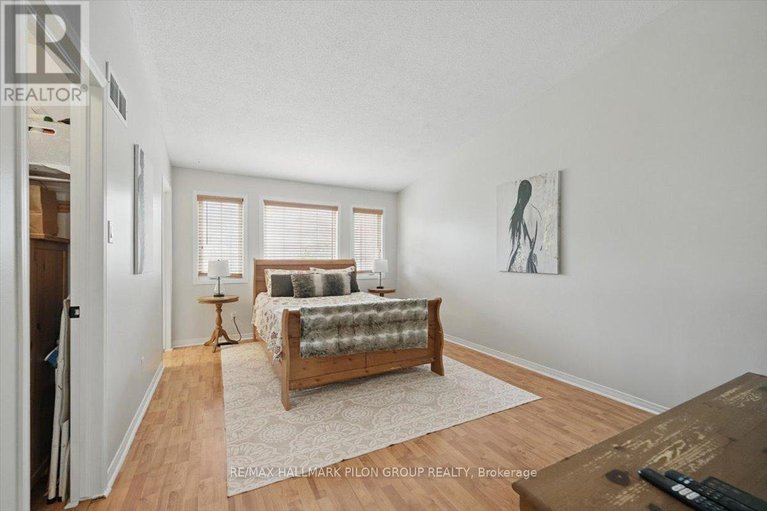 28576783/11-great-oak-private/riverview-park/ottawa/ontario/K1G6P7_12