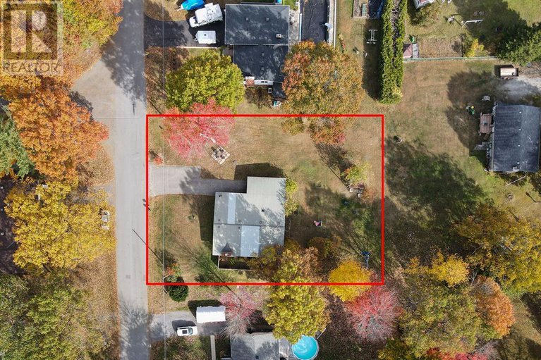 29286321/136-resthaven-avenue/constance-bay/ottawa/ontario/K0A3M0_30