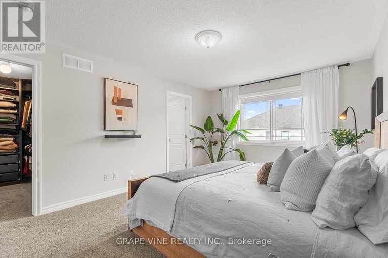 29235823/568-voie-du-pin-rouge-way/mer-bleuebradley-estatesanderson-park/ottawa/ontario/K1W0C4_19