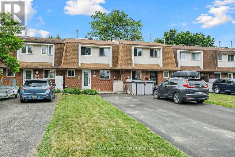 28538565/296-pintail-terrace/chatelaine-village/ottawa/ontario/K1E2A1_2