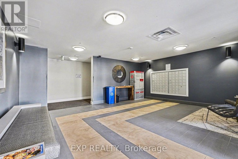 29645416/110-2785-baseline-road/redwood-park/ottawa/ontario/K2H0B7_20