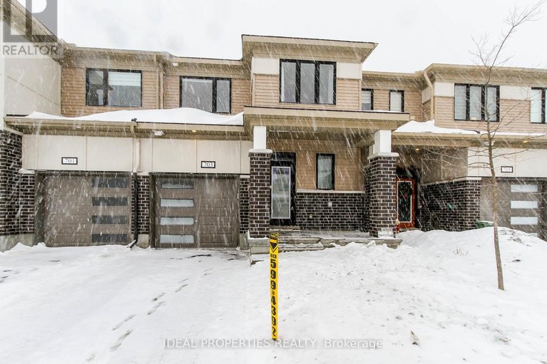 29473563/703-derreen-avenue/stittsville-north/ottawa/ontario/K2S2Z2_1