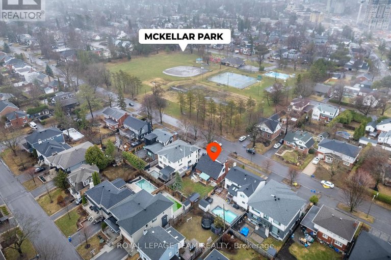 29622537/513-windermere-avenue/mckellarhighland/ottawa/ontario/K2A2W3_35