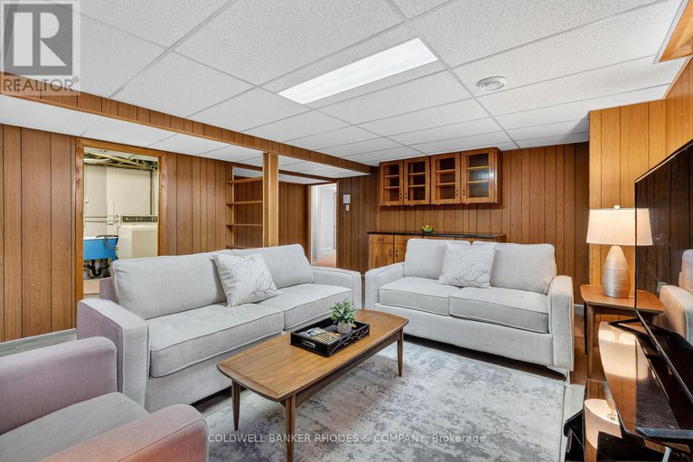 28912444/11-willeth-avenue/city-viewskylinefisher-heightsparkwood-hills/ottawa/ontario/K2E5C2_35