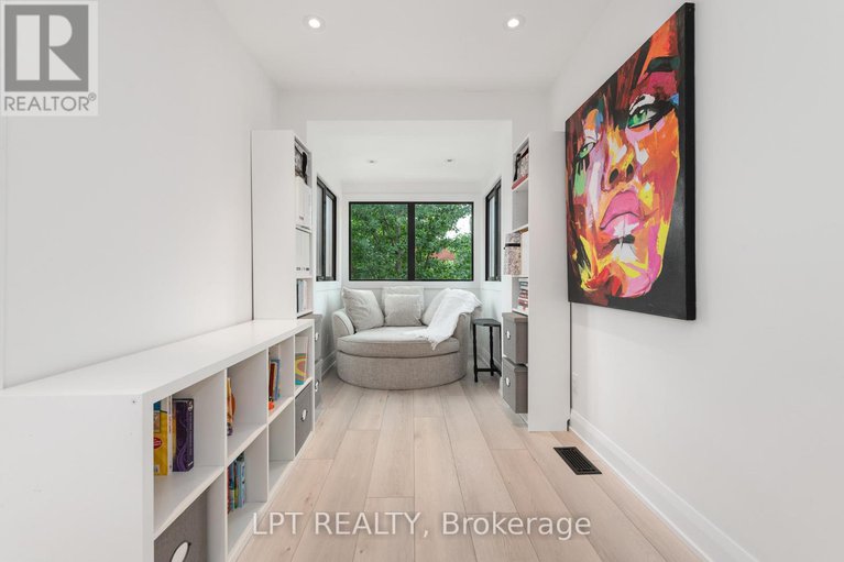 28269196/323-booth-street/west-centre-town/ottawa/ontario/K1R7K1_23