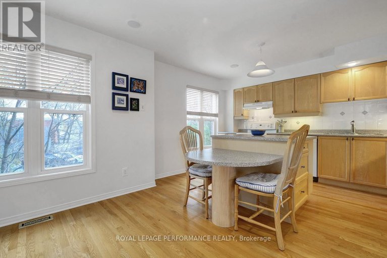 29081363/169-arcola-private/overbrookcastle-heights/ottawa/ontario/K1K4W9_15