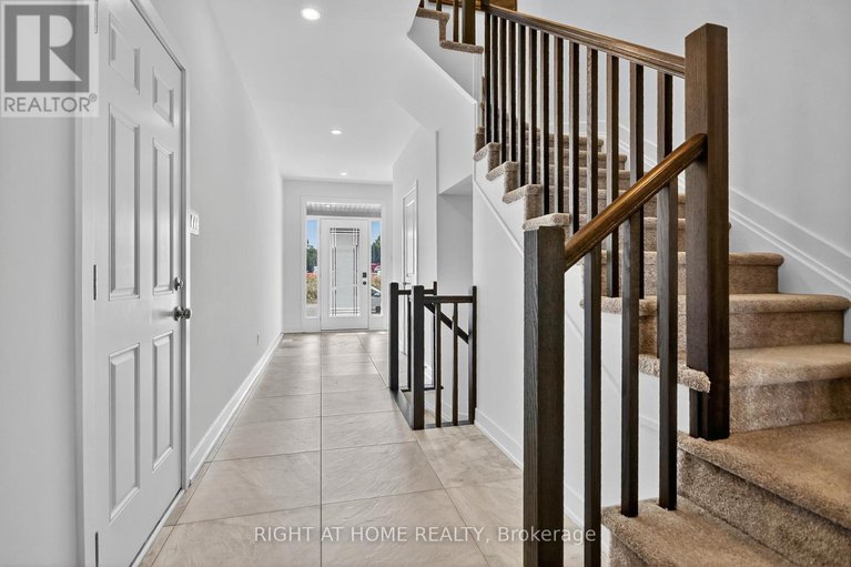 28888822/2329-goldhawk-drive/stittsville-south/ottawa/ontario/K2S2X3_3