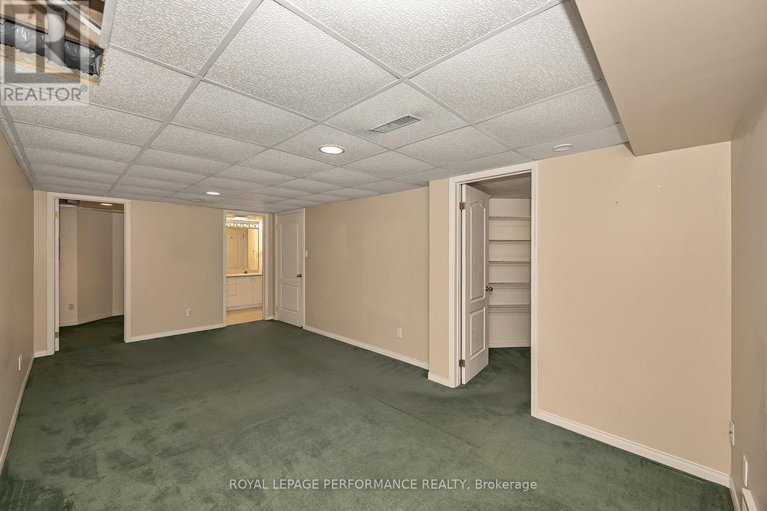 29648632/2023-rolling-brook-drive/orleans-village/ottawa/ontario/K1W1C9_34