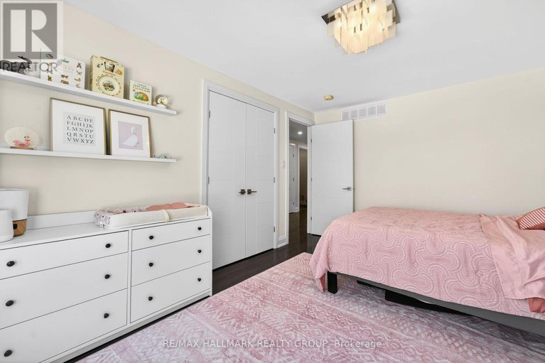 29306609/579-foxview-place/cfb-rockcliffe-and-area/ottawa/ontario/K1K4E1_37