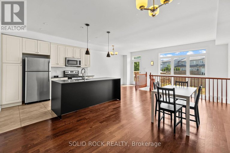 29003724/153-hawkshaw-crescent-e/cedargrovefraserdale/ottawa/ontario/K2J5P8_5