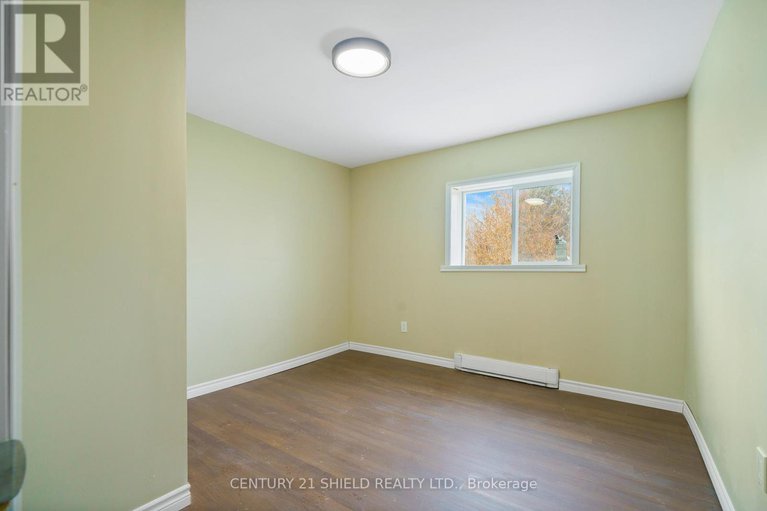 29158805/21927-main-street/north-glengarry-lochiel-twp/north-glengarry/ontario/K0B1H0_42