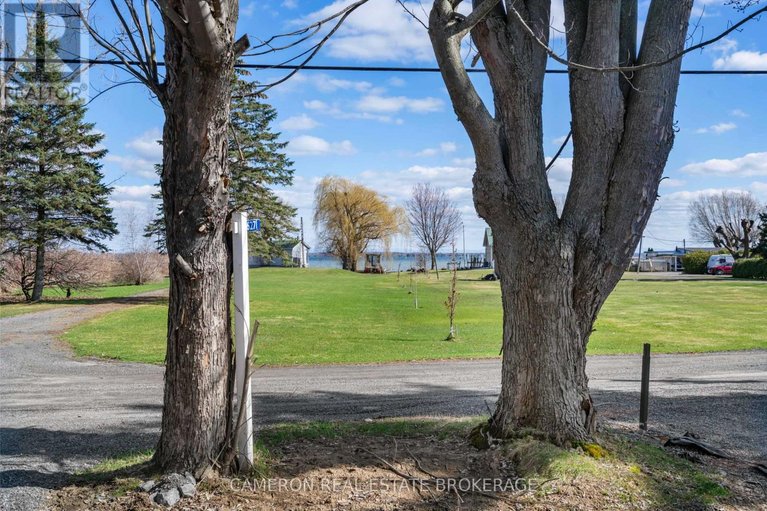 29642193/6271-153rd-avenue/south-glengarry-lancaster-twp/south-glengarry/ontario/K0C1E0_29