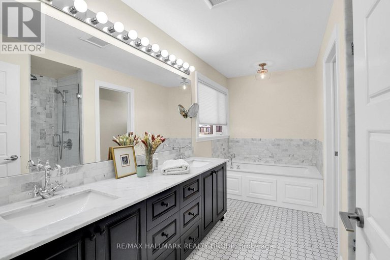 29433239/556-edison-avenue/mckellarhighland/ottawa/ontario/K2A1V4_34