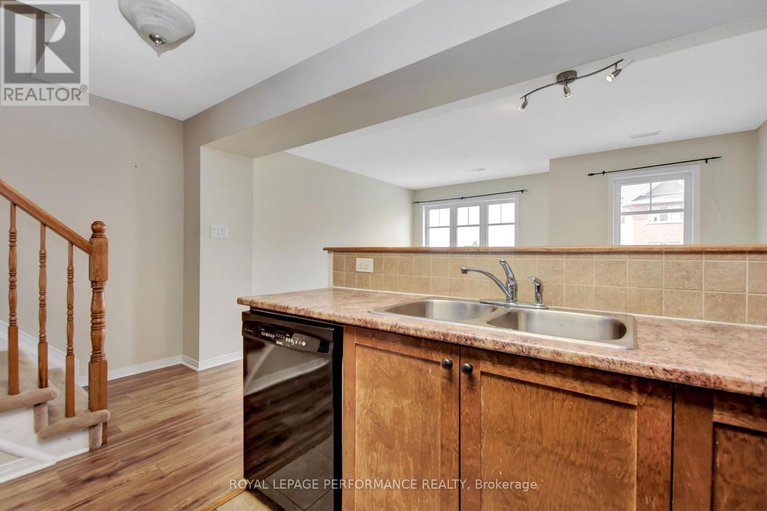 29322609/125-windswept-private/riverside-southgloucester-glen/ottawa/ontario/K1V0Z4_15