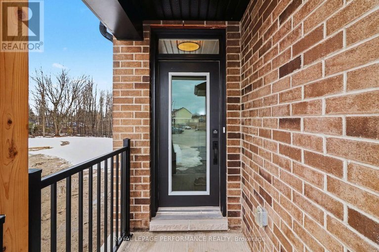 29540688/14-academie-street/embrun/russell/ontario/K0A1W0_3