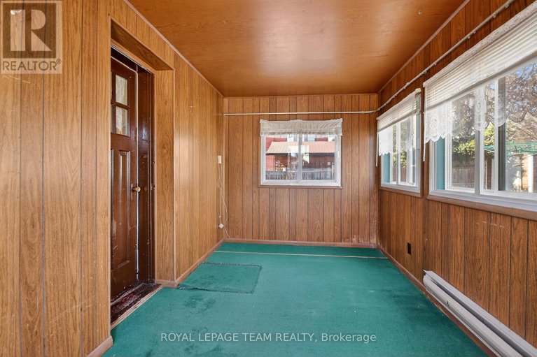 29596243/591-churchill-avenue-n/westborohampton-park/ottawa/ontario/K1Z5E6_29