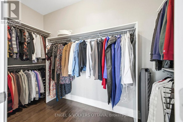 29438662/1890-carling-avenue/mckellar-heightsglabar-park/ottawa/ontario/K2A1E7_21