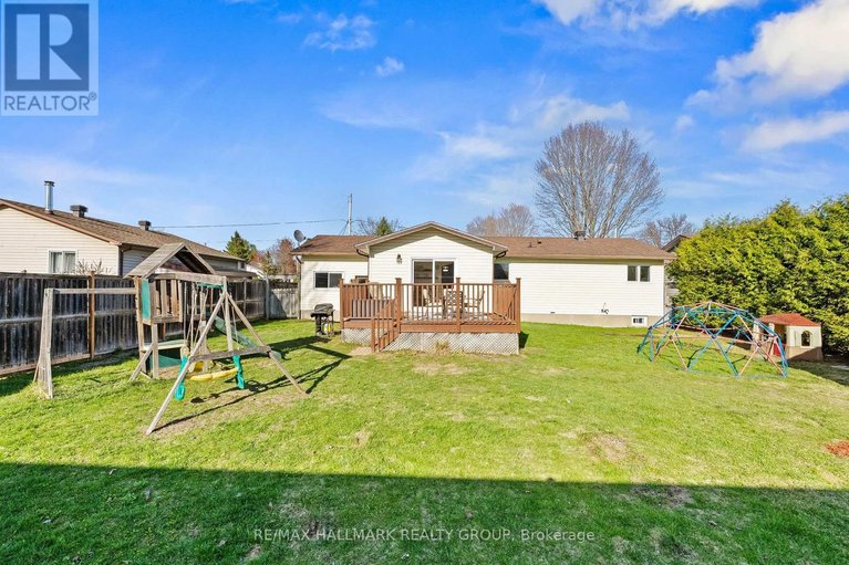 29670827/15-elm-avenue/village-of-russell/russell/ontario/K4R1B3_38