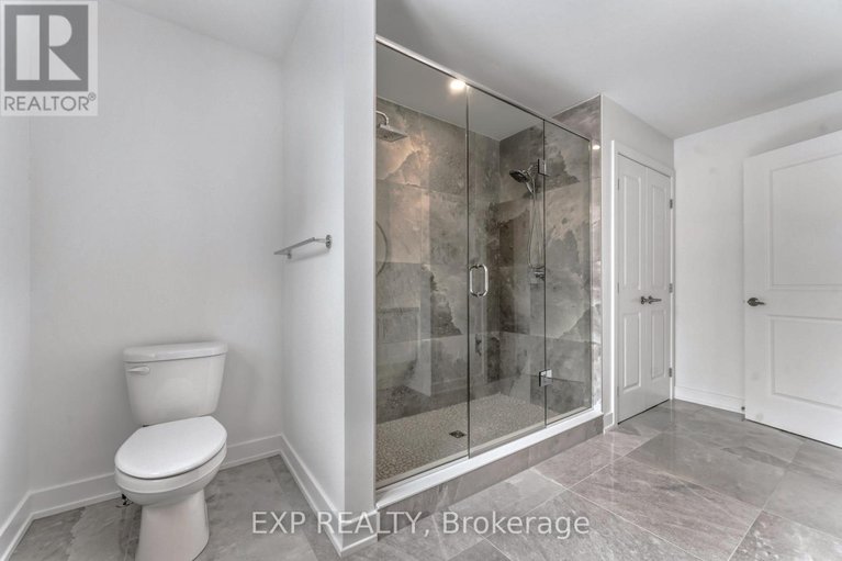 29472703/911-duxbury-lane/riverside-southgloucester-glen/ottawa/ontario/K4M0M2_17