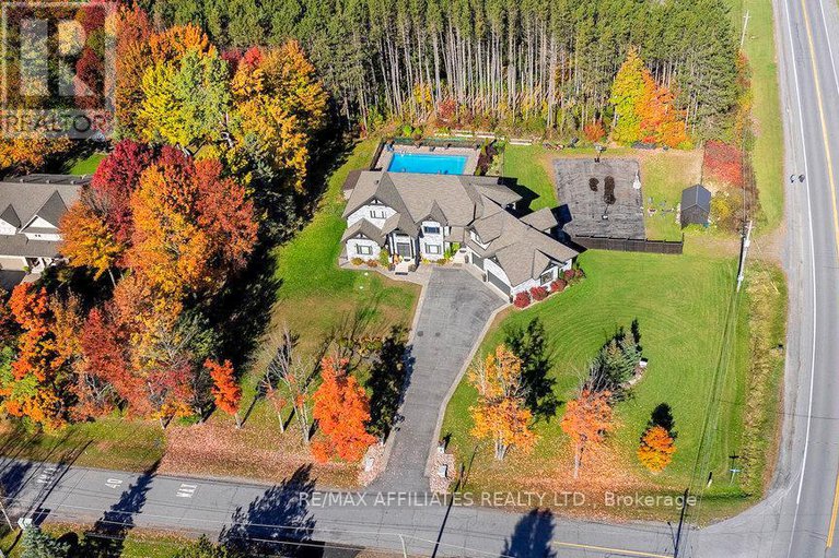 28142173/2284-summerside-drive/manotick-east-to-manotick-station/ottawa/ontario/K4M1B4_3
