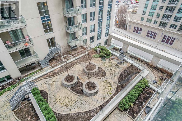 28184809/807-242-rideau-street/sandy-hill/ottawa/ontario/K1N0B7_10