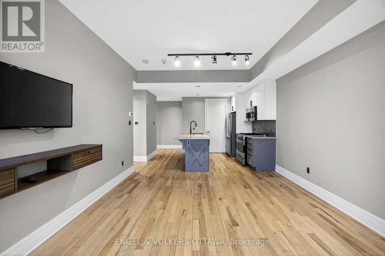 29609712/410-327-breezehill-avenue-s/west-centre-town/ottawa/ontario/K1Y1R6_20