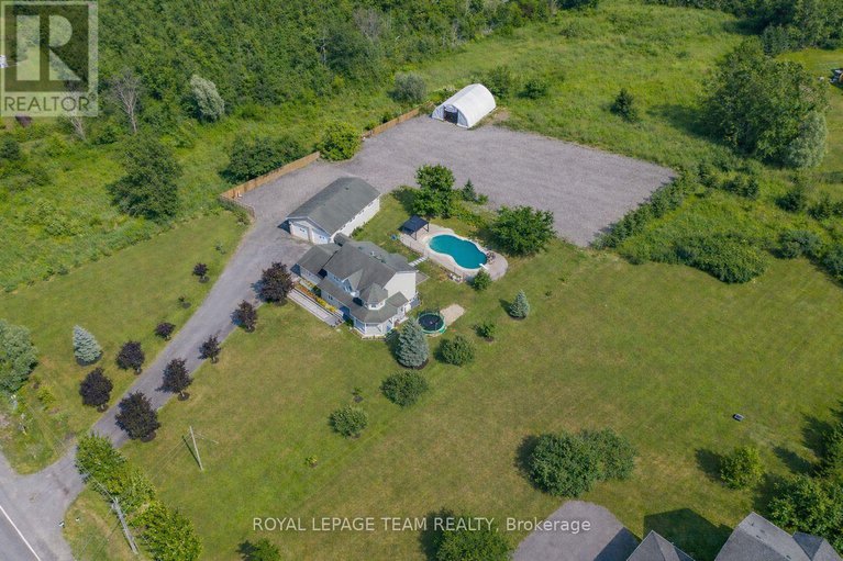 29223191/7474-mitch-owens-road/osgoode-twp-north-of-reg-rd-6/ottawa/ontario/K4P1K9_46