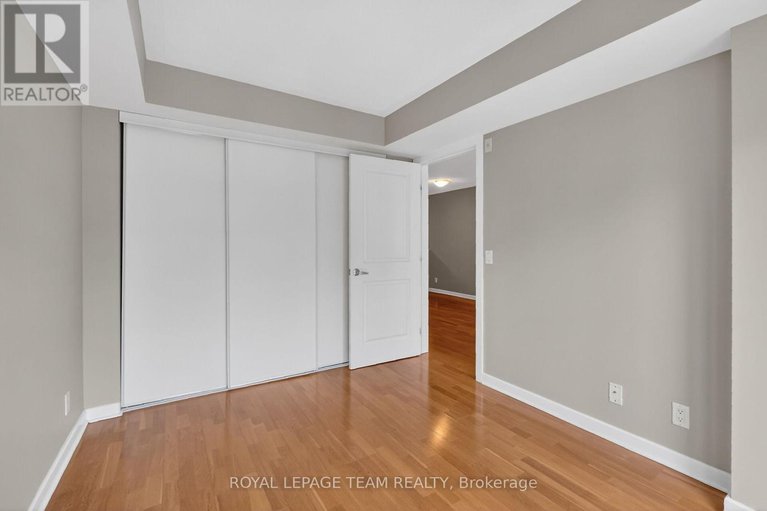 29253841/804-138-somerset-street-w/ottawa-centregolden-triangle/ottawa/ontario/K2P0A3_34