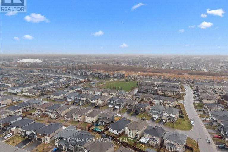 29612405/279-sceptre-way/emerald-meadowstrailwest/ottawa/ontario/K2V0C6_46
