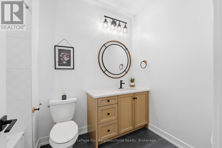 29581999/921-beckton-heights/stittsville-south/ottawa/ontario/K2S2X5_42