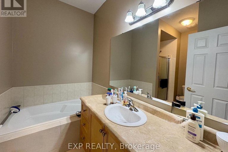 28590444/652-country-trail-private/carlsbad-springs/ottawa/ontario/K0A1K0_12