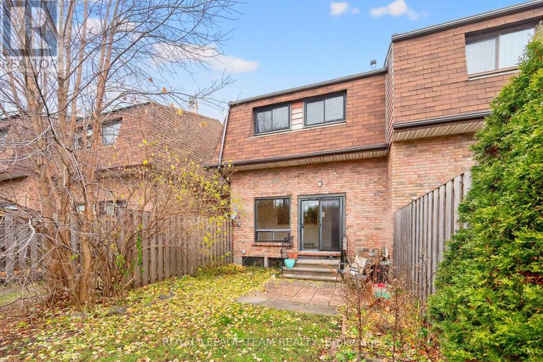 29127398/2-13-bertona-street/manordale/ottawa/ontario/K2G0W2_35