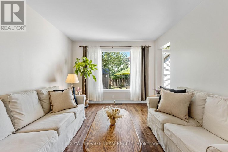 28754665/221-longshire-circle/longfields/ottawa/ontario/K2J4K8_9