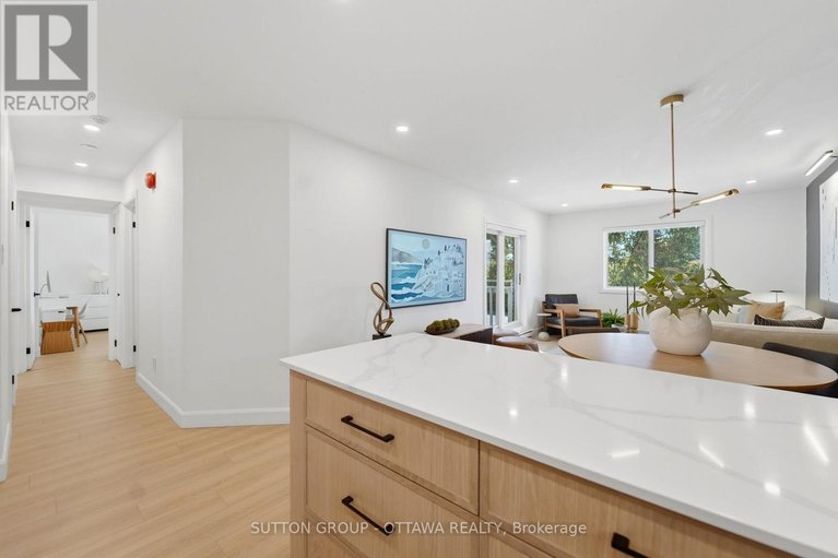 29632845/101-268-lorry-greenberg-drive/hunt-club-parkgreenboro/ottawa/ontario/K1T3K1_16