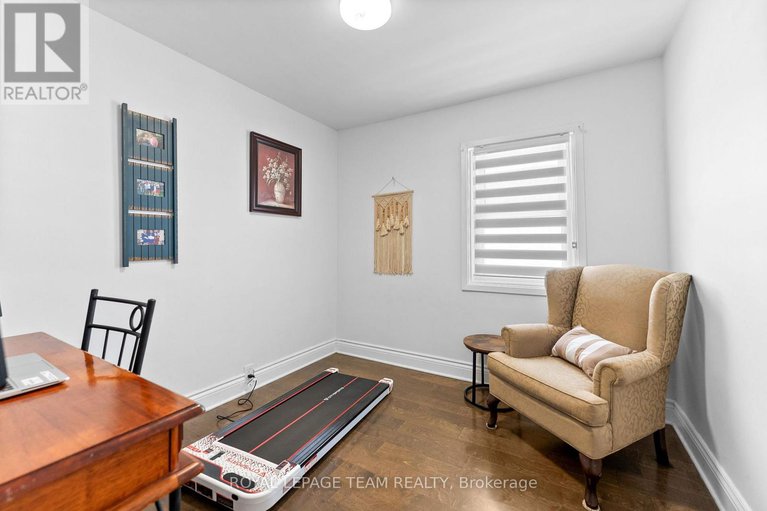 28157446/253-mclean-street/renfrew/renfrew/ontario/K7V1A9_17