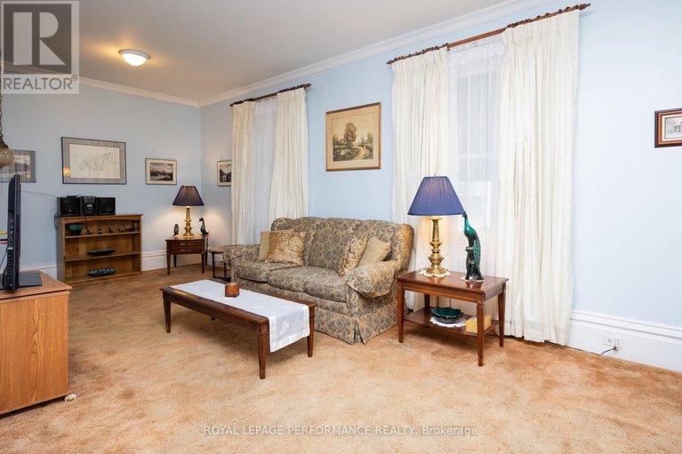 29632412/11-peter-street/maxville/north-glengarry/ontario/K0C1T0_8