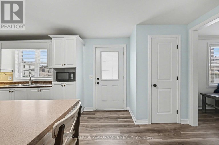 29613141/15-forget-street/embrun/russell/ontario/K0A1W0_6