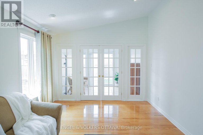 28273894/4293-green-gables-lane/riverside-southgloucester-glen/ottawa/ontario/K1V1S4_10