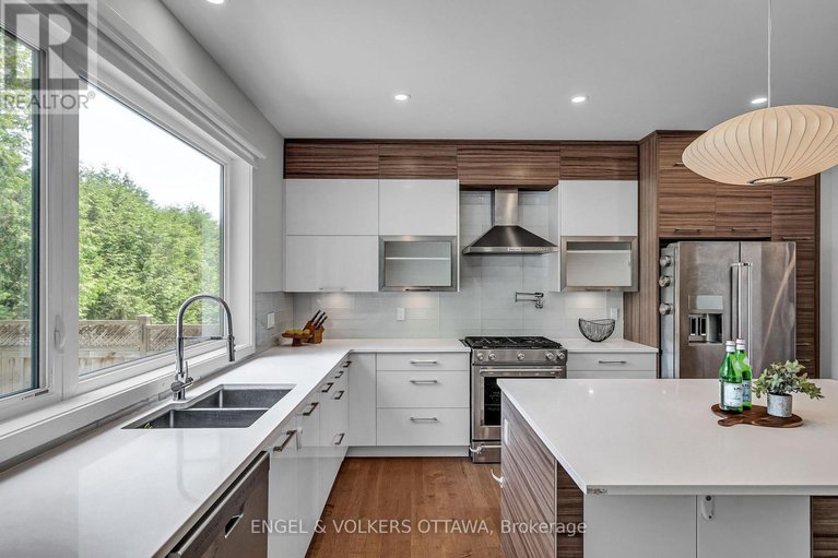 27931085/231-daniel-avenue/ottawa-westtunneys-pasture/ottawa/ontario/K1Y0C7_16
