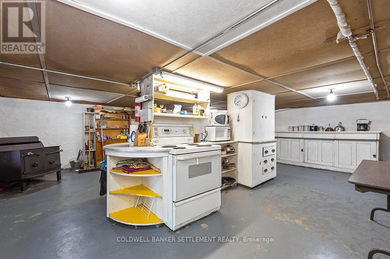 28398318/1672-dalhousie-conc-8-concession/lanark-highlands-dalhousie-twp/lanark-highlands/ontario/K0G1M0_14